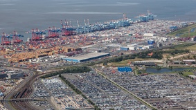 Luftbildaufnahme Containerterminal Bremerhaven
