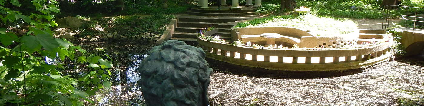  Sculpture in the park area