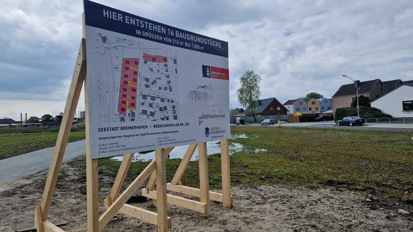Zwischen den Straßen Langmirjen und Lotjeweg werden auf fast 10.000 Quadratmetern insgesamt 16 Einfamilienhäuser entstehen. 