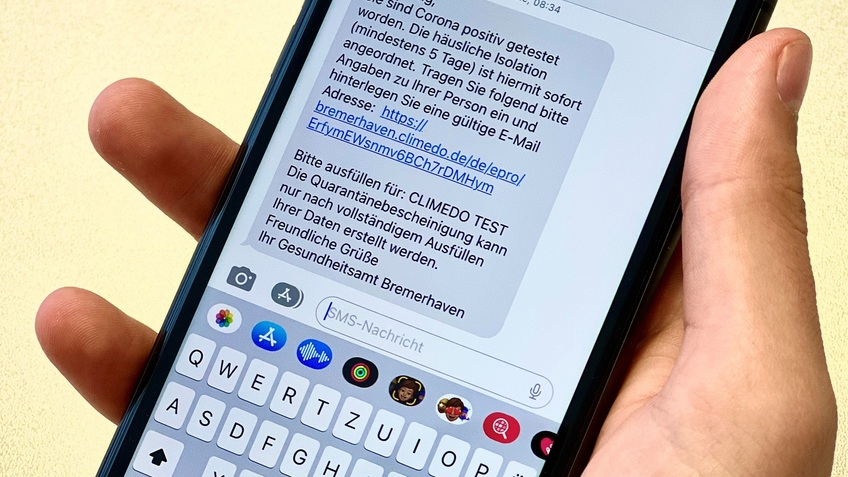 Wer positiv auf das Coronavirus getestet wurde, erhält ab sofort diese SMS über den Dienstleister Climedo vom Gesundheitsamt Bremerhaven direkt auf sein Handy