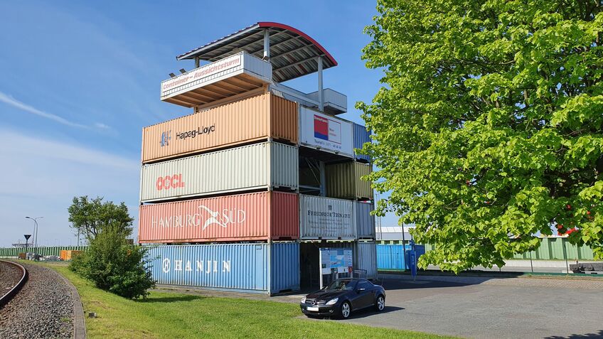 Container-Aussichtsturm in Bremerhaven