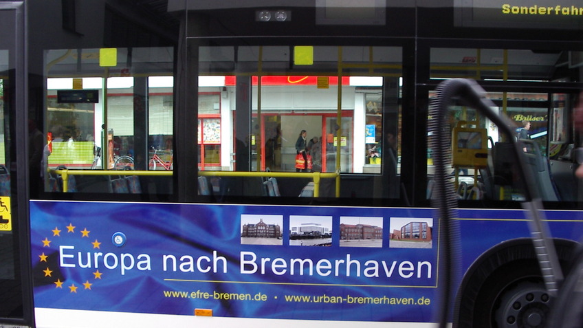 Bus in Bremerhaven mit Europaaufschrift