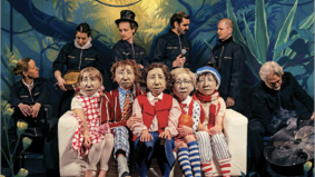 Familie Flöz gibt am 7. Mai 2024 ein Gastspiel im Bremerhavener Stadttheater. 