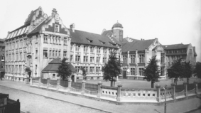 Foto der ehemaligen Körnerschule in Lehe um 1915