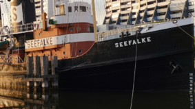 Der Hochsee-Bergungsschlepper "Seefalke" im Museumshafen