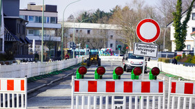 So sah der Mecklenburger Weg vor Beginn der umfangreichen Arbeiten aus. Am 22. Dezember 2023 wird die Straße wieder freigegeben.