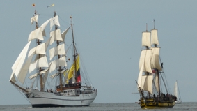 Guayas und Götheborg während der Sail 2015 in Bremerhaven