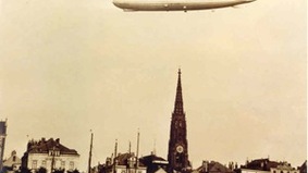 Historisches Bild eines Luftschiffes.