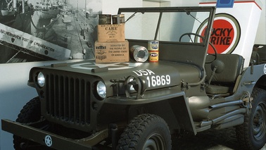  A jeep in the exhibition area.