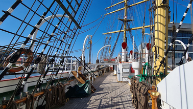 The deck with the rigging of the "Schulschiff Deutschland"