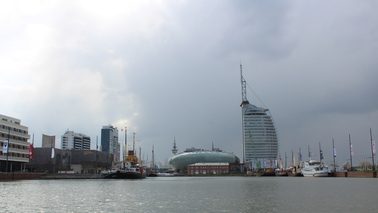Wolken über Havenwelten Bremerhaven