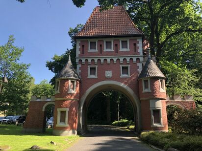 A park gate in Bremerhaven.